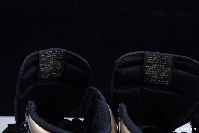JORDAN METALLIC 1 BLACK (2020) RETRO HIGH AIR GOLD 555088-032 0714